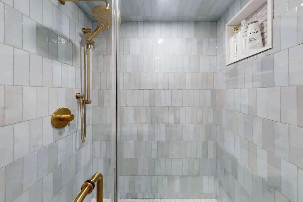 Fresh And Modern Guest Suite Toronto 0*,  Canada