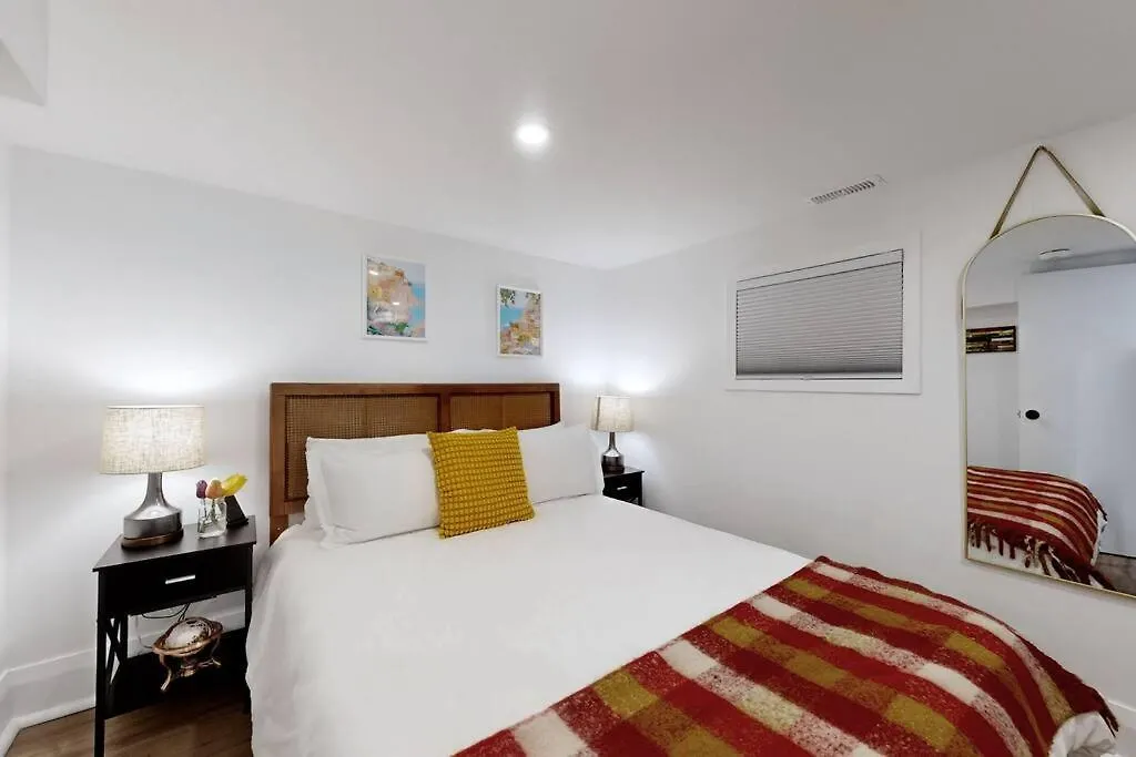Fresh And Modern Guest Suite Toronto Appartement