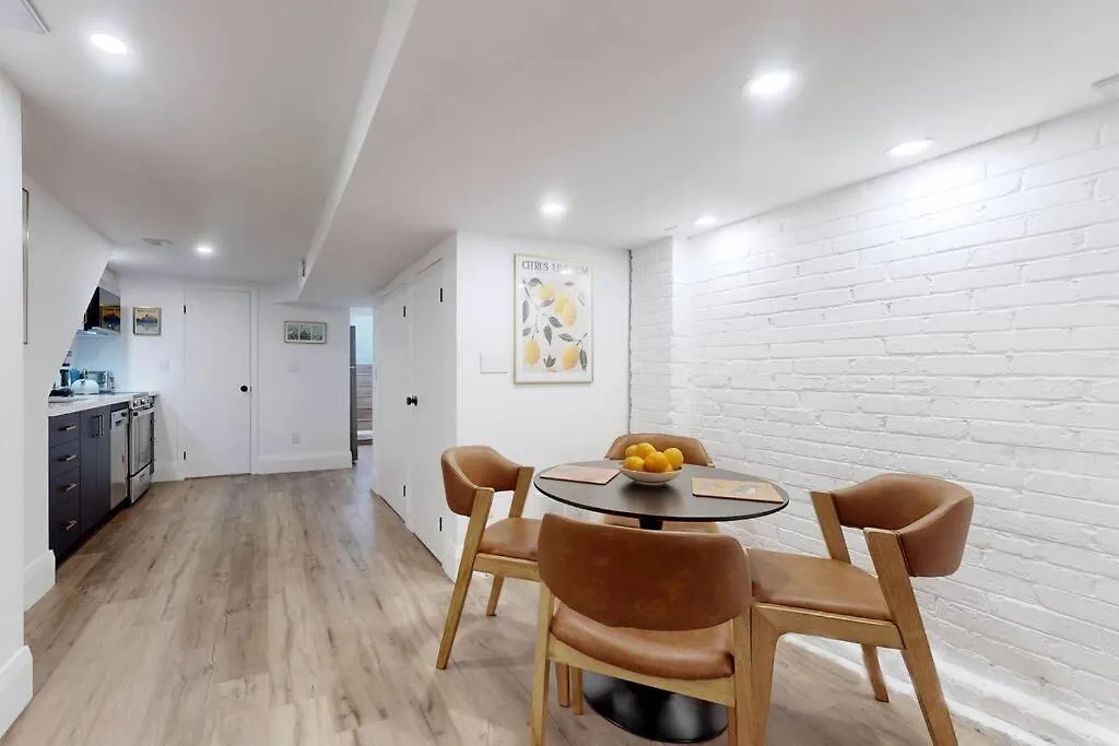 Fresh And Modern Guest Suite Toronto Appartement